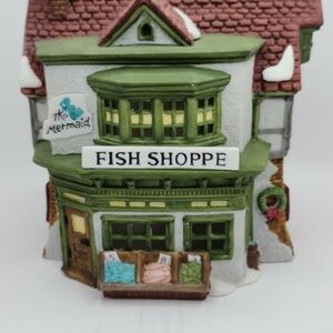 Dept 56 Dickens Village 1988 "The Mermaid Fish Shoppe